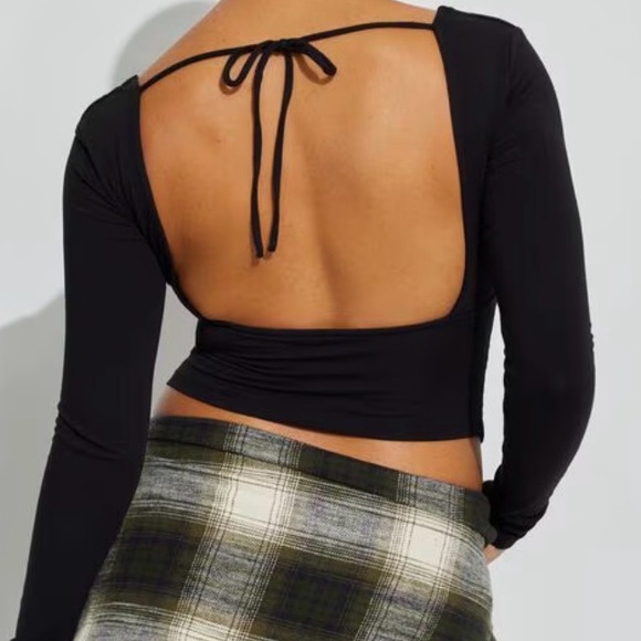 Garage Black Square Neck Crop Top - Picture 2 of 3